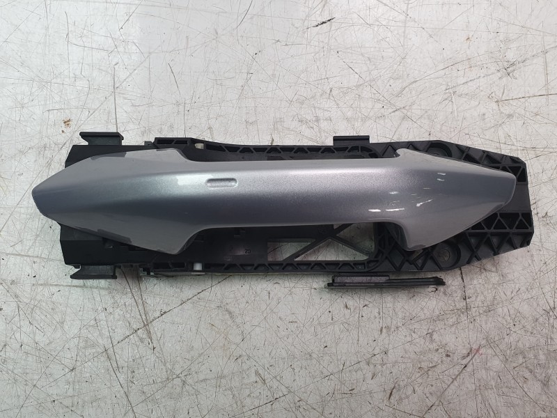 Recambio de maneta exterior trasera derecha para audi a3 limousine (8ys, 8ym) 30 tdi referencia OEM IAM 8Y0839240A  