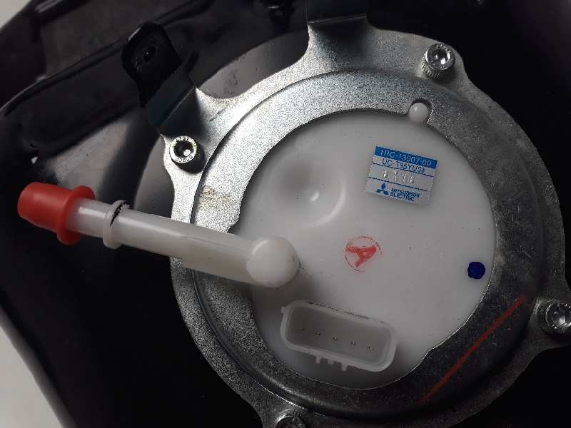 Recambio de deposito combustible para yamaha xsr 900 xsr 900 referencia OEM IAM 1RC1390700  