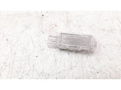 LUZ INTERIOR 4B0947415 