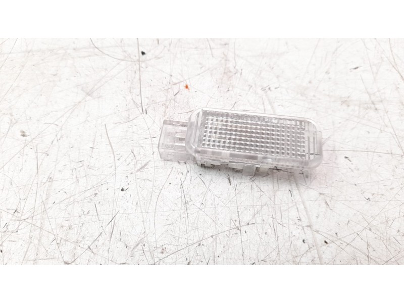 Recambio de luz interior para seat leon (5f1) 1.6 tdi referencia OEM IAM 4B0947415  
