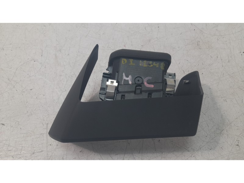 Recambio de rejilla aireadora para audi a3 limousine (8ys, 8ym) 30 tdi referencia OEM IAM 8Y1820901A  