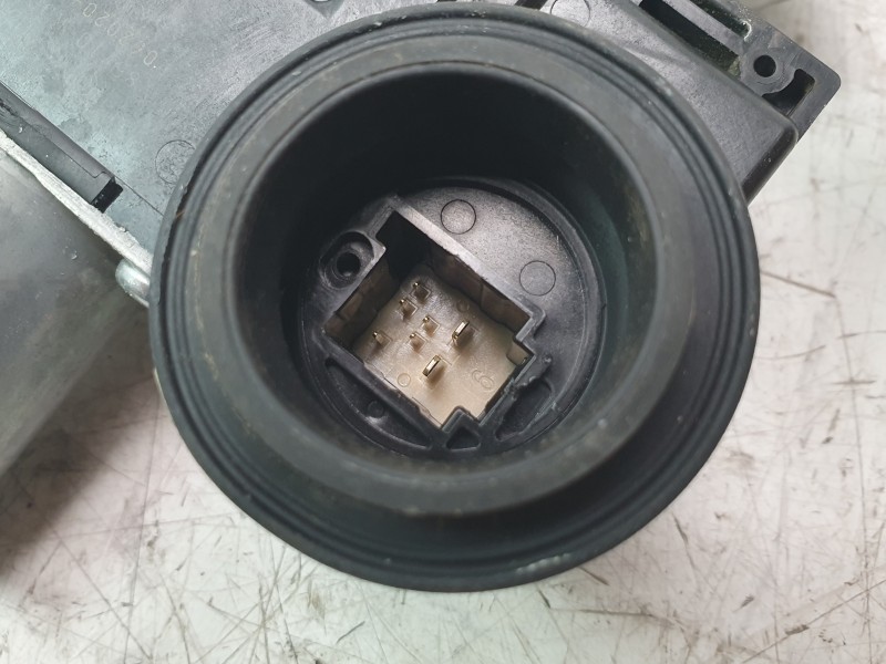 Recambio de elevalunas trasero derecho para toyota yaris (_p21_, _pa1_, _ph1_) 1.5 (mxpa11) referencia OEM IAM 85710K0010  