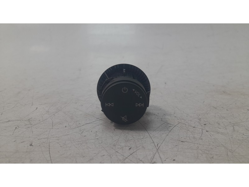 Recambio de mando multifuncion para audi a3 limousine (8ys, 8ym) 30 tdi referencia OEM IAM 8Y0919646ALSR  