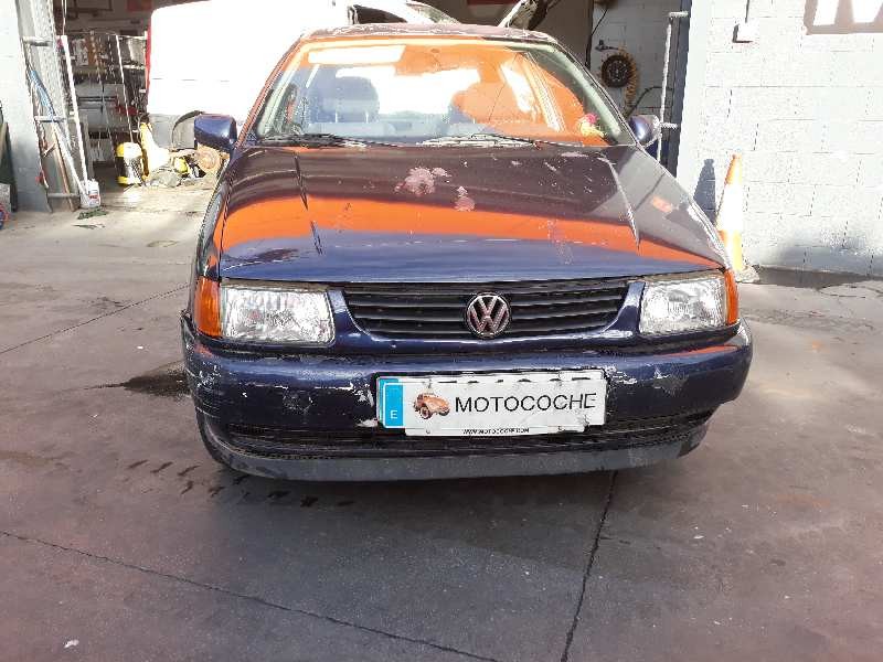 volkswagen polo berlina (6n1) del año 1995