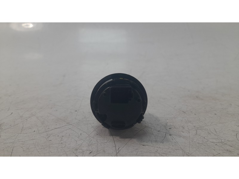 Recambio de mando multifuncion para audi a3 limousine (8ys, 8ym) 30 tdi referencia OEM IAM 8Y0919646ALSR  