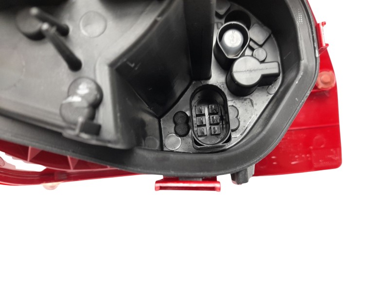 Recambio de piloto trasero derecho para seat ibiza (6j5) referencia OEM IAM 6J3945096F 103F21241772 103F21241772