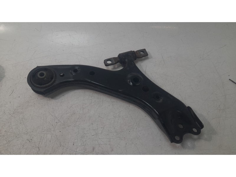 Recambio de brazo suspension delantero izquierdo para toyota rav4 hybrid 4x2 advance referencia OEM IAM 4806942070  