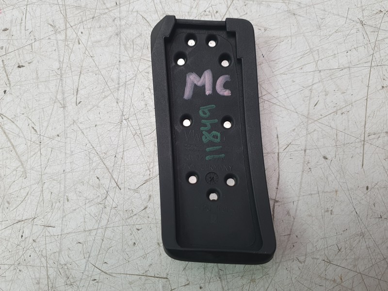 Recambio de moldura para audi a3 sportback (8vf) 30 tdi s line referencia OEM IAM 5Q1721647A  