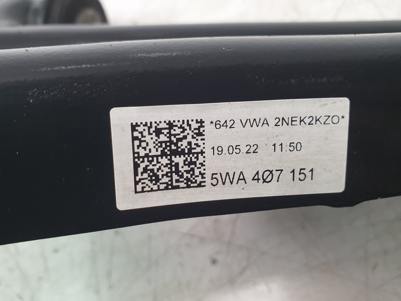 Recambio de brazo suspension inferior delantero izquierdo para audi a3 limousine (8ys, 8ym) 30 tdi referencia OEM IAM 5WA407151 