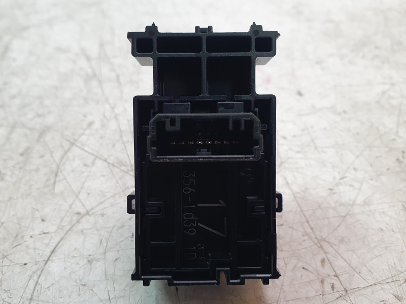 Recambio de mando elevalunas trasero derecho para toyota yaris (_p21_, _pa1_, _ph1_) 1.5 (mxpa11) referencia OEM IAM 8481002260 