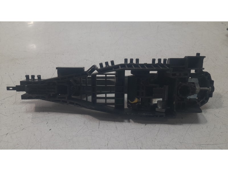 Recambio de maneta exterior trasera izquierda para jeep cherokee limited 4wd referencia OEM IAM 68082689AD  