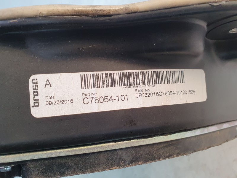 Recambio de elevalunas trasero izquierdo para jeep cherokee limited 4wd referencia OEM IAM 68227459AB  