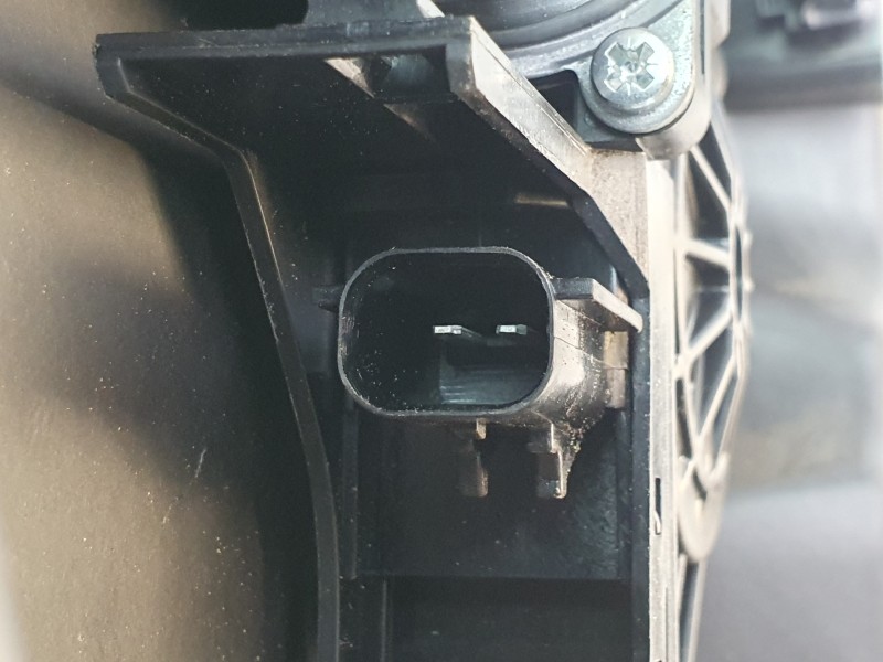 Recambio de elevalunas trasero izquierdo para jeep cherokee limited 4wd referencia OEM IAM 68227459AB  