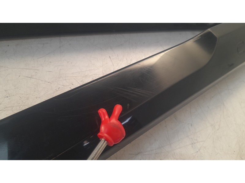 Recambio de barras techo para citroën nuevo citroen c3 turbo 100 s&s 6v max nuevo citroen c3 turbo 100 s&s 6v max referencia OEM