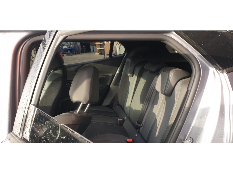 peugeot 2008 (p1) del año 2023