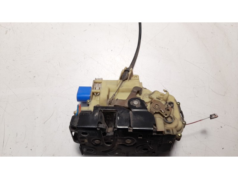 Recambio de cerradura puerta delantera derecha para seat ibiza (6l1) 1.9 sdi referencia OEM IAM 3B1837016BQ CRDVW1022 EZCVW006