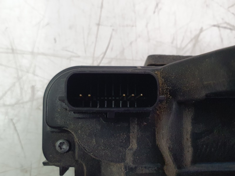 Recambio de cerradura puerta trasera derecha para ford kuga iii (dfk) 2.5 duratec plug-in-hybrid referencia OEM IAM LJ6AA26412AF