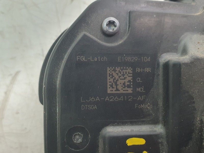 Recambio de cerradura puerta trasera derecha para ford kuga iii (dfk) 2.5 duratec plug-in-hybrid referencia OEM IAM LJ6AA26412AF