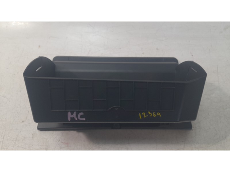 Recambio de guantera para citroën nuevo citroen c3 turbo 100 s&s 6v max nuevo citroen c3 turbo 100 s&s 6v max referencia OEM IAM