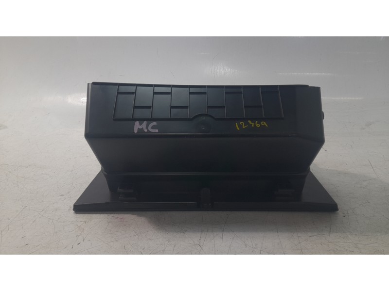 Recambio de guantera para citroën nuevo citroen c3 turbo 100 s&s 6v max nuevo citroen c3 turbo 100 s&s 6v max referencia OEM IAM