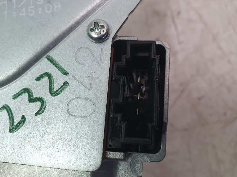 Recambio de motor limpia trasero para bmw 1 (f40) 118 d referencia OEM IAM 67638495516 8495516 