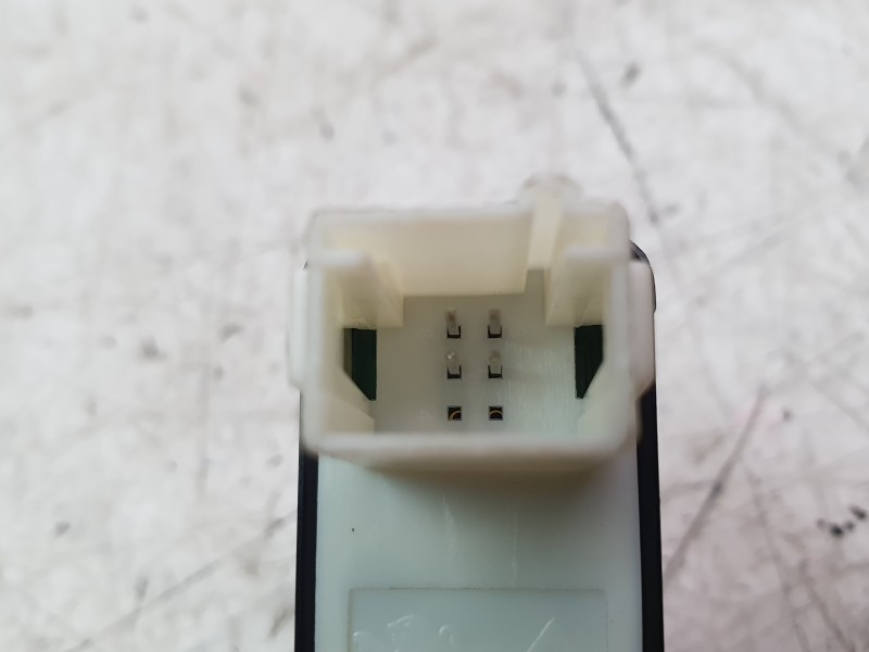 Recambio de mando elevalunas delantero derecho para citroën nuevo citroen c3 turbo 100 s&s 6v max nuevo citroen c3 turbo 100 s&s