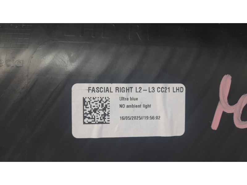 Recambio de moldura para citroën nuevo citroen c3 turbo 100 s&s 6v max nuevo citroen c3 turbo 100 s&s 6v max referencia OEM IAM 