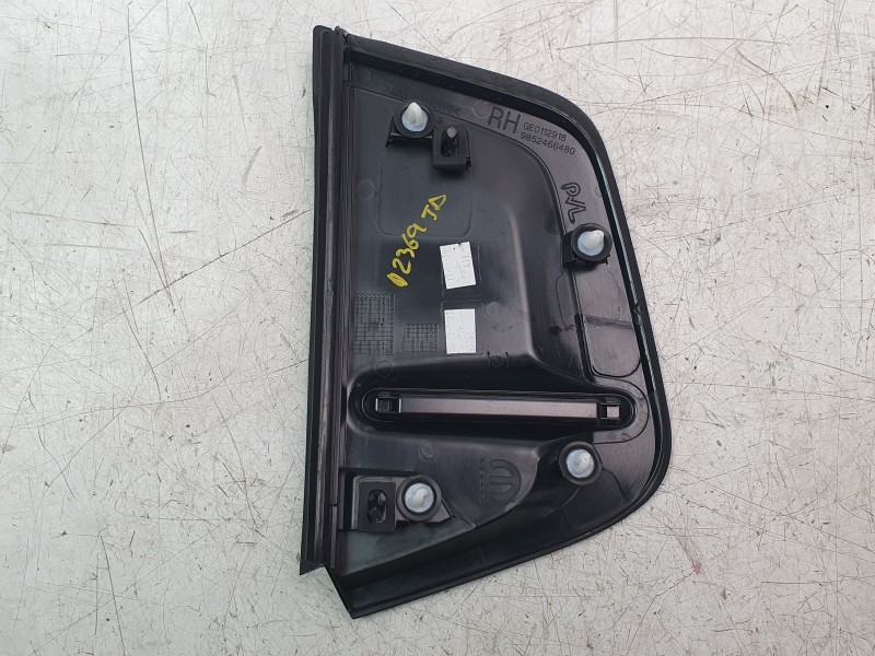 Recambio de molduras delanteras para citroën nuevo citroen c3 turbo 100 s&s 6v max nuevo citroen c3 turbo 100 s&s 6v max referen