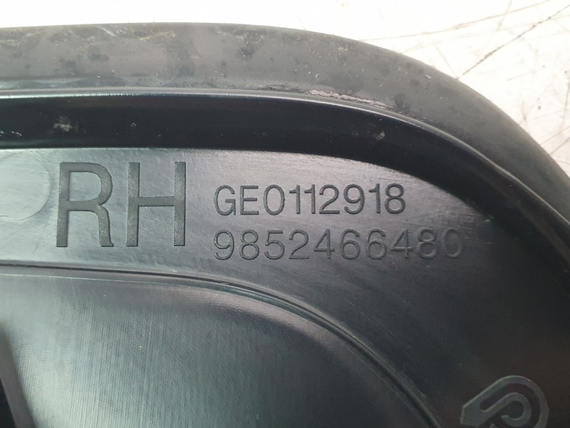 Recambio de molduras delanteras para citroën nuevo citroen c3 turbo 100 s&s 6v max nuevo citroen c3 turbo 100 s&s 6v max referen