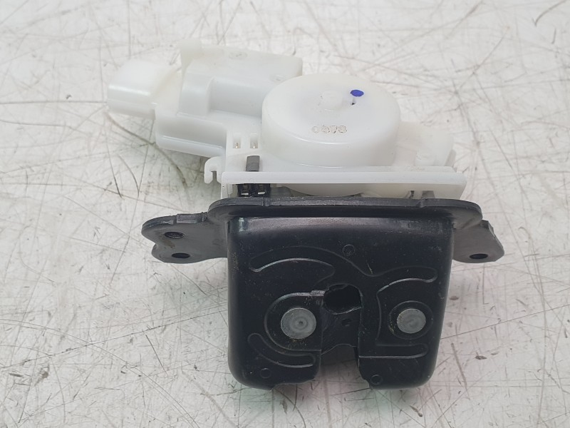 Recambio de cerradura maletero / porton para toyota c-hr hybrid active referencia OEM IAM 6935042090  