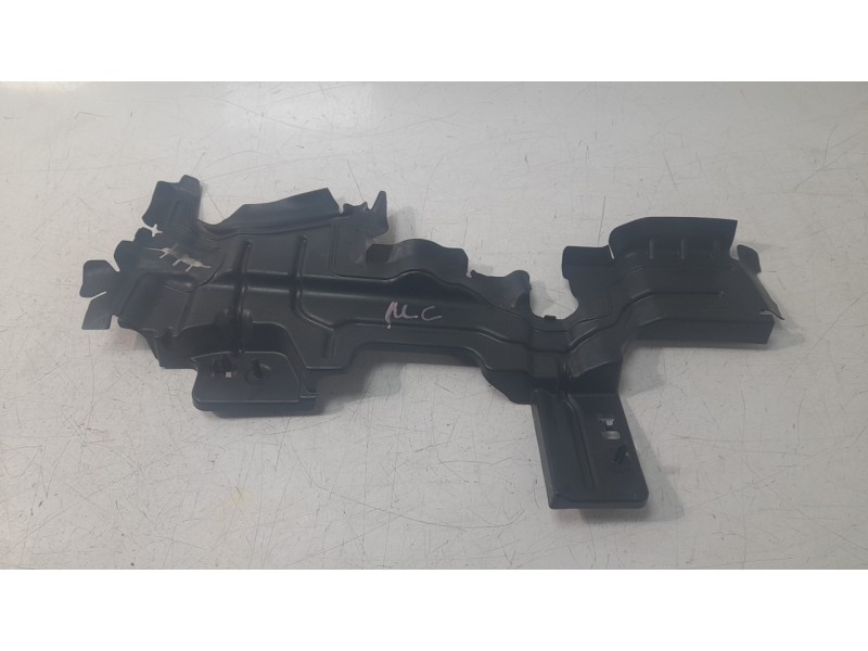 Recambio de moldura para citroën nuevo citroen c3 turbo 100 s&s 6v max nuevo citroen c3 turbo 100 s&s 6v max referencia OEM IAM 