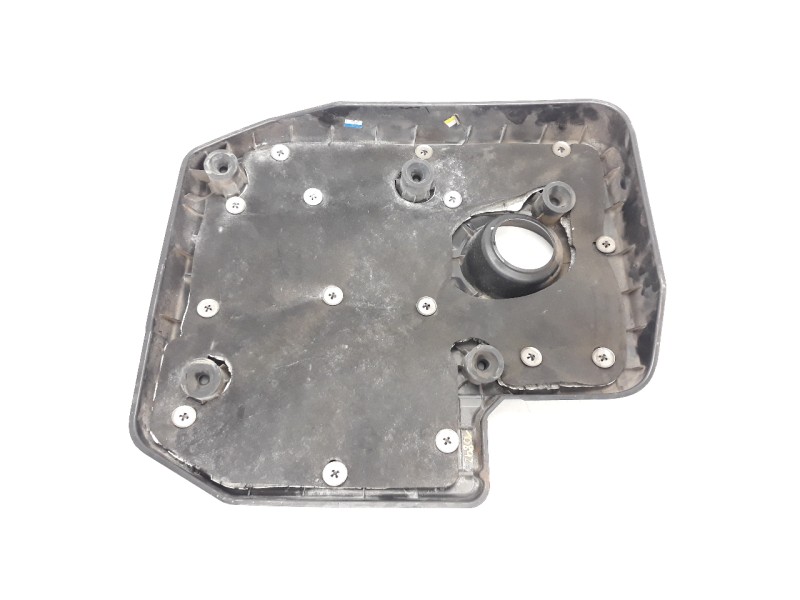 Recambio de tapa motor para ssangyong rexton w 2.0 td cat referencia OEM IAM 6710100214  