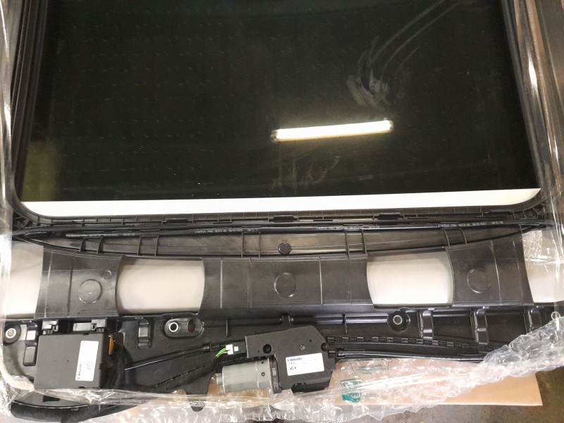 Recambio de techo electrico para volkswagen touran (5t1) 2.0 tdi referencia OEM IAM 5TA877041H  