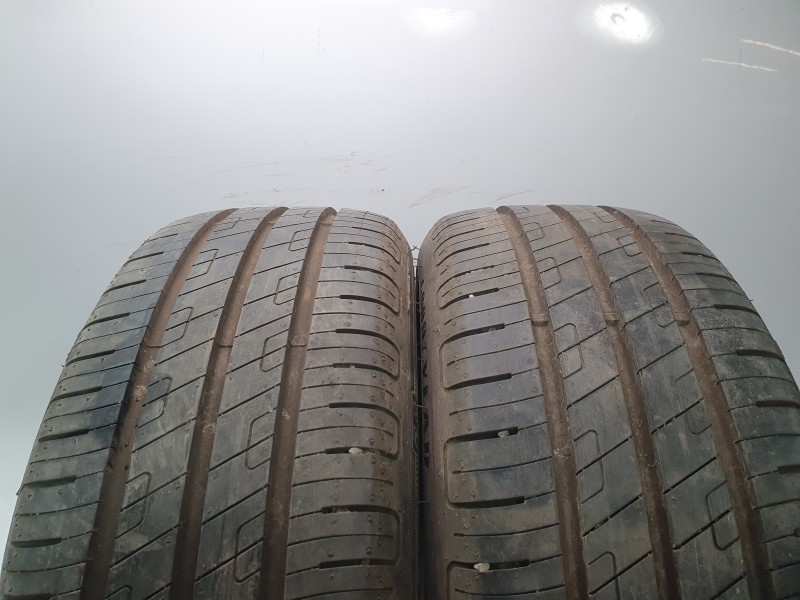 Recambio de neumatico para fiat 500 c (312_) 1.0 mild hybrid (312.ayd1b) referencia OEM IAM 1954516  