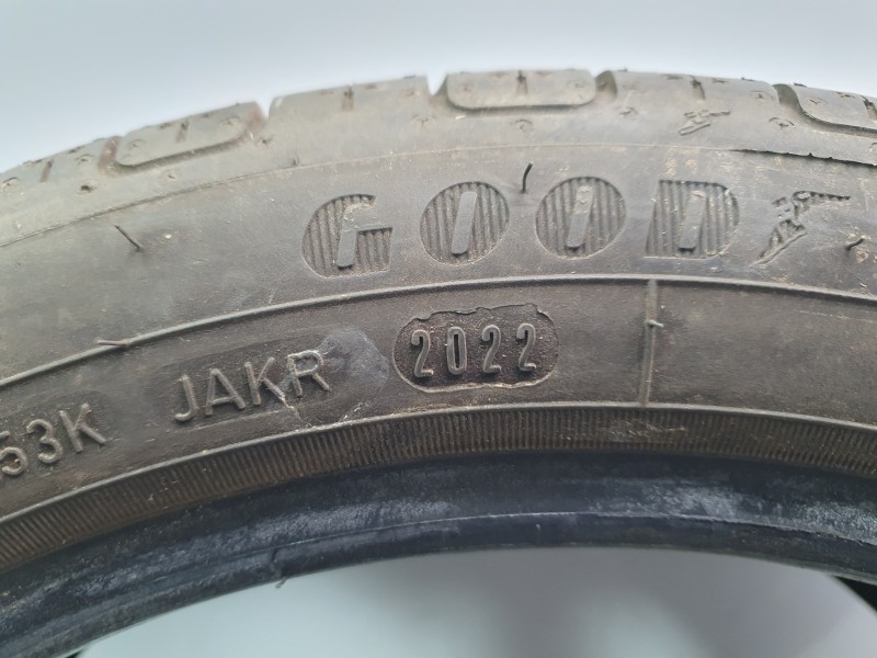 Recambio de neumatico para fiat 500 c (312_) 1.0 mild hybrid (312.ayd1b) referencia OEM IAM 1954516  