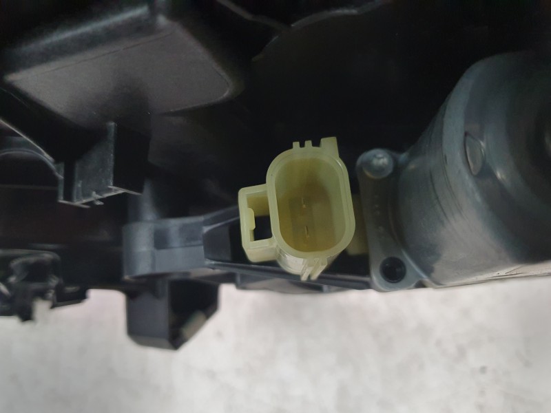 Recambio de elevalunas trasero izquierdo para ford kuga iii (dfk) 2.5 duratec plug-in-hybrid referencia OEM IAM 2549657  