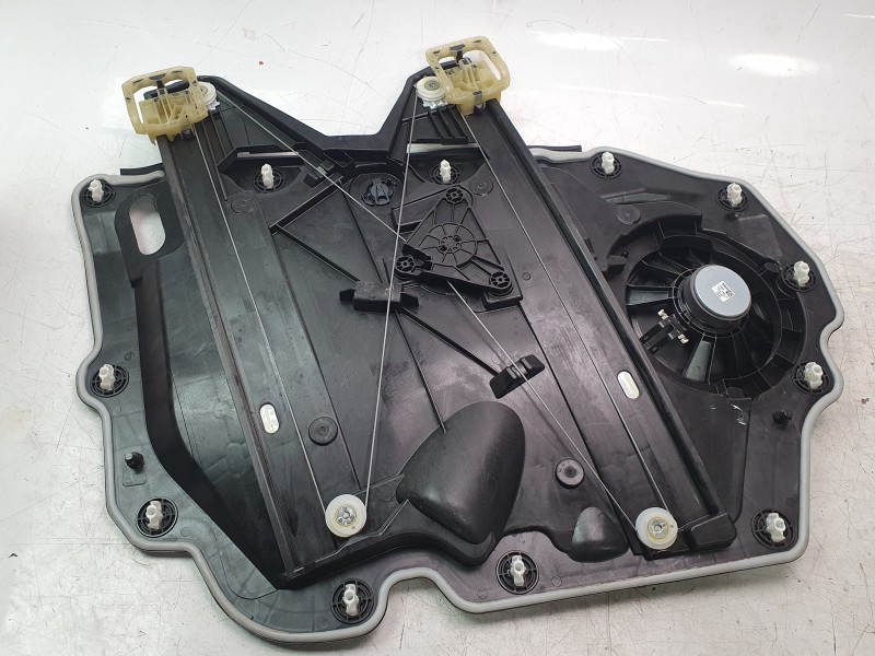 Recambio de elevalunas delantero derecho para ford kuga iii (dfk) 2.5 duratec plug-in-hybrid referencia OEM IAM LJ6BR23208AE  