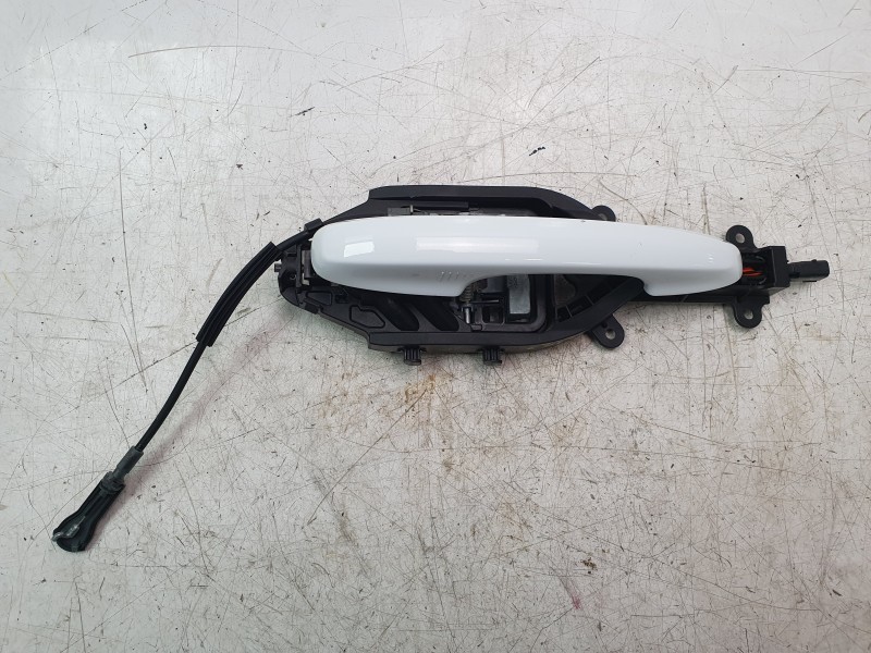 Recambio de maneta exterior delantera derecha para ford kuga iii (dfk) 2.5 duratec plug-in-hybrid referencia OEM IAM LV4BS219A64