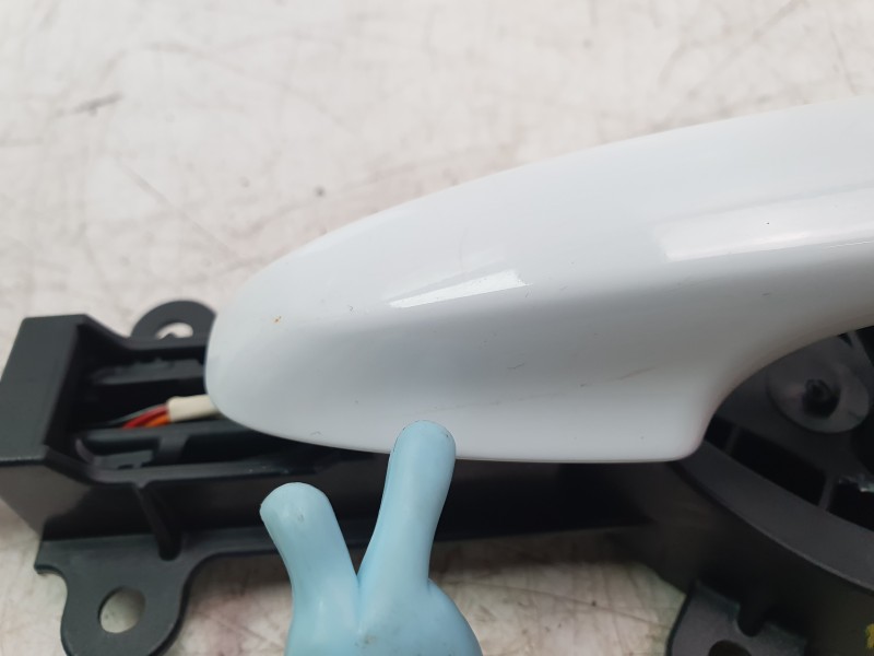 Recambio de maneta exterior delantera izquierda para ford kuga iii (dfk) 2.5 duratec plug-in-hybrid referencia OEM IAM LV4BS219A