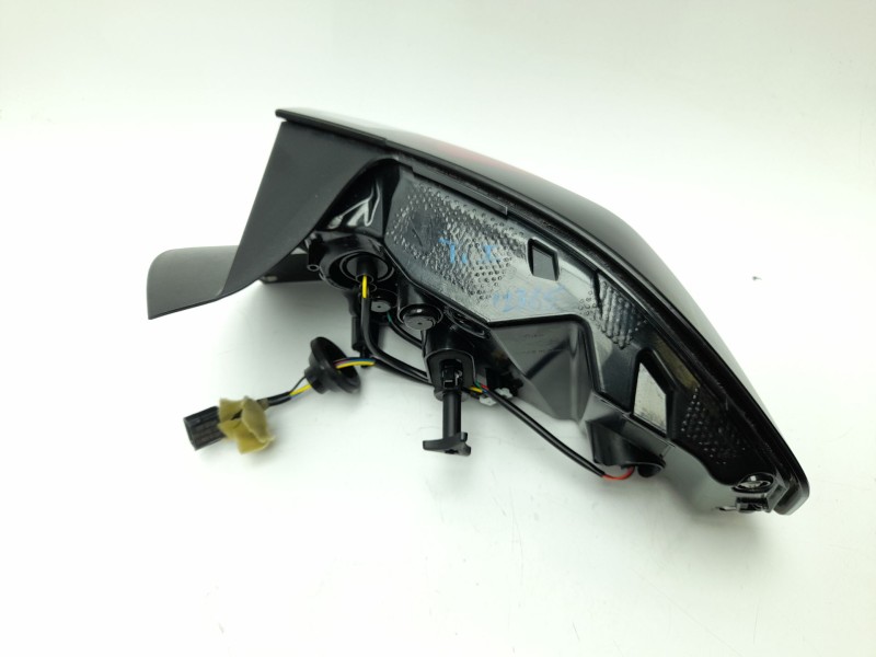 Recambio de piloto trasero izquierdo para dacia spring referencia OEM IAM 265551050R  