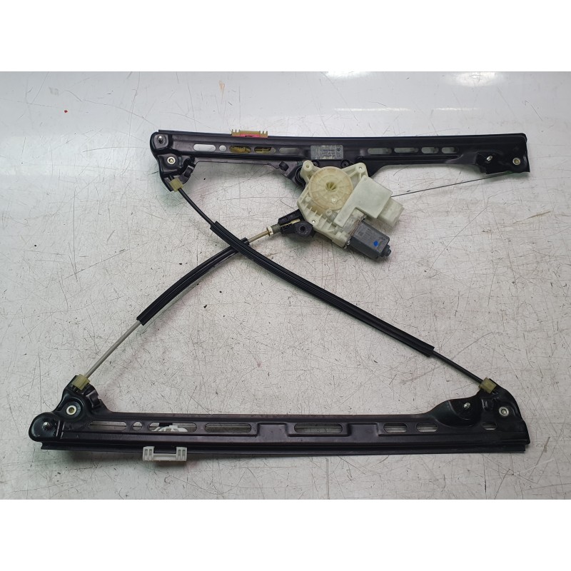 Recambio de elevalunas delantero izquierdo para citroën c4 picasso ii 1.6 bluehdi 120 referencia OEM IAM 9826076380  