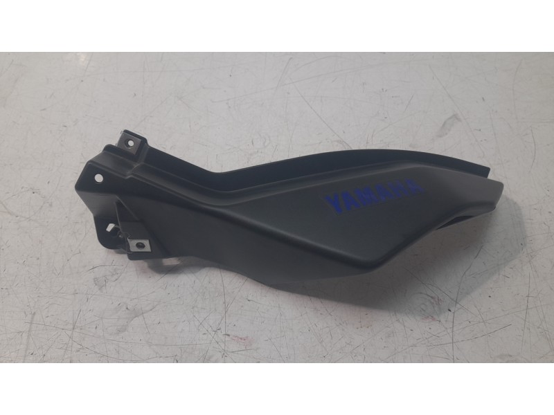 Recambio de moldura para yamaha mt mt-07 tracer (rm14) referencia OEM IAM BC6F173100  