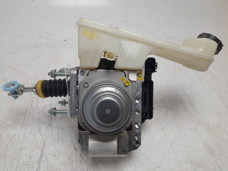 Recambio de abs para ford kuga hybrid st-line x referencia OEM IAM LX6C2D335MH LX6C2C219MH 