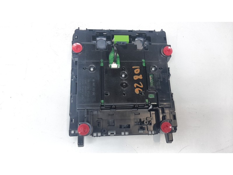 Recambio de luz interior para lexus nx 2.5 16v cat (híbrido) referencia OEM IAM 1D111208G  