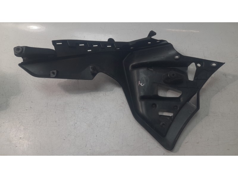 Recambio de moldura para yamaha mt mt-07 tracer (rm14) referencia OEM IAM B4TF412900  