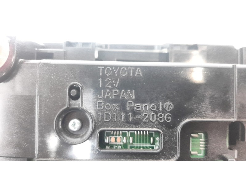 Recambio de luz interior para lexus nx 2.5 16v cat (híbrido) referencia OEM IAM 1D111208G  