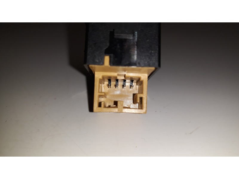 Recambio de interruptor para audi a4 avant (8w5) 3.0 v6 24v tdi referencia OEM IAM   