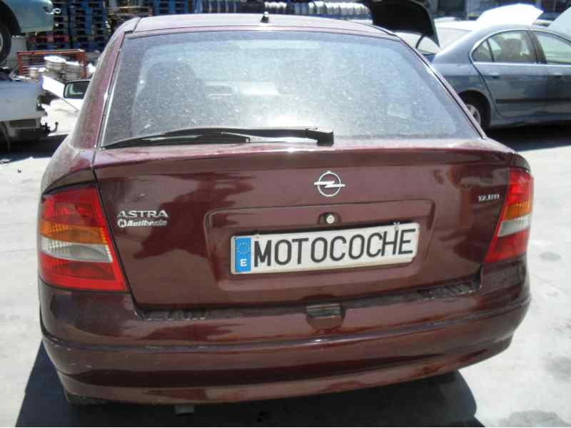 opel astra g berlina del año 2003