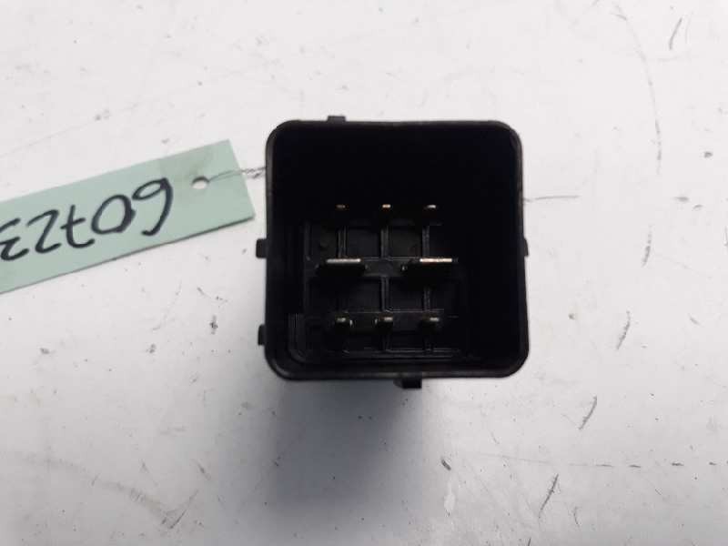 Recambio de caja precalentamiento para peugeot 208 active referencia OEM IAM 9802424080 51299065 