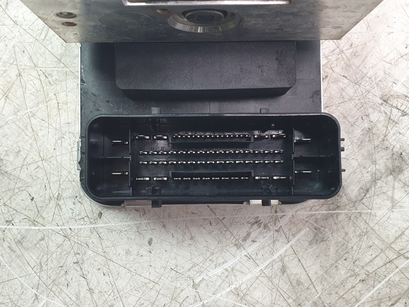 Recambio de abs para volvo s60 iii (224) t5 referencia OEM IAM 32214775  